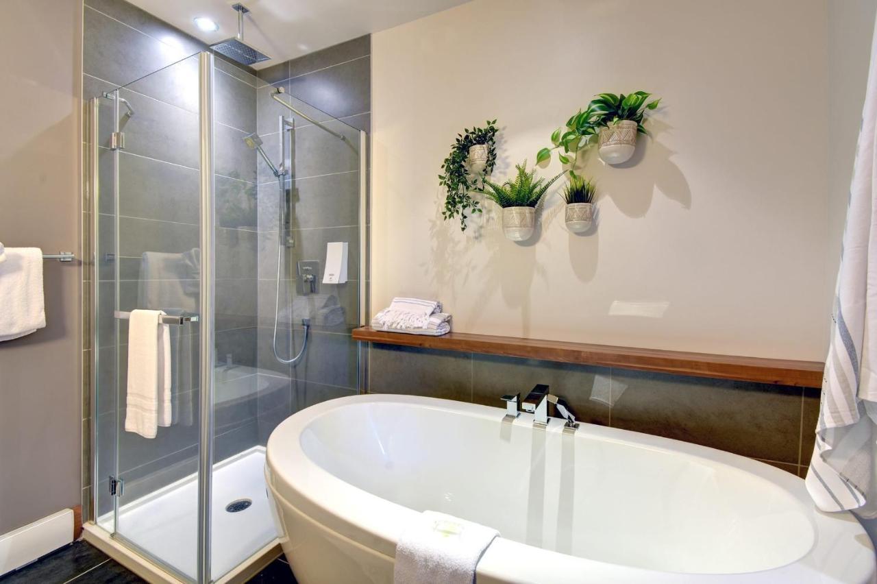 Premium Suite With Lake View And Resort Access Lac Superieur Bagian luar foto